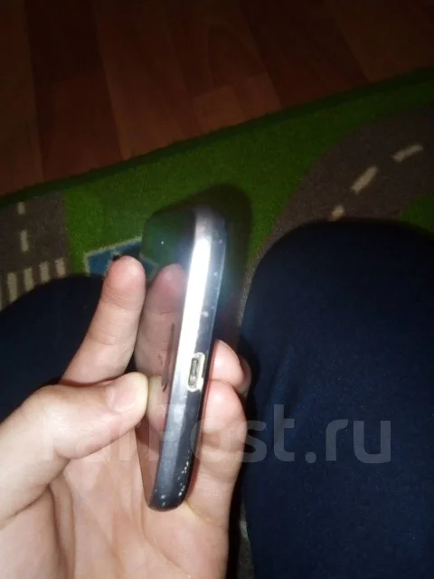 Samsung Galaxy J1. �/�, ������, 4G LTE ����