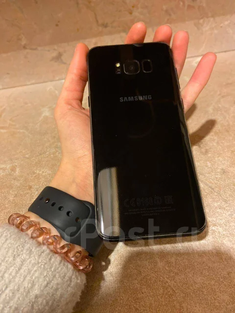 Samsung Galaxy A8+. �/�, 4G LTE ����