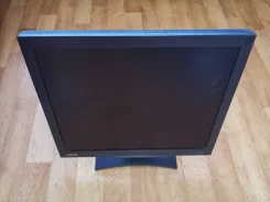 BenQ. 17" ����