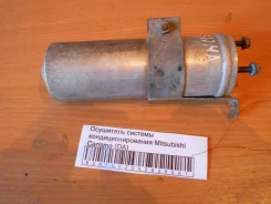 ��������� ������� ����������������� Mitsubishi Carisma (DA) 1995-1999 [MR175422] MR175422 ����