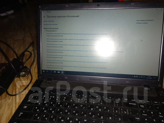 Samsung 355V5C. 15.6", 2,3����, ��� 8 ��, ���� 128���, WiFi: 1, Bluetooth: 1, ����������� �� 1��. ����