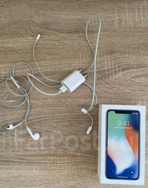 Apple iPhone X. �/�, �����, 3G, 4G LTE, NFC ����