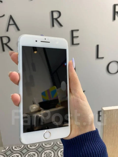 Apple iPhone 8 Plus. �/�, �����, 3G, 4G LTE, ����������, NFC ����