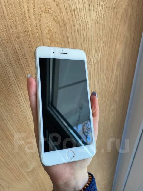 Apple iPhone 8 Plus. �/�, �����, 3G, 4G LTE, ����������, NFC ����