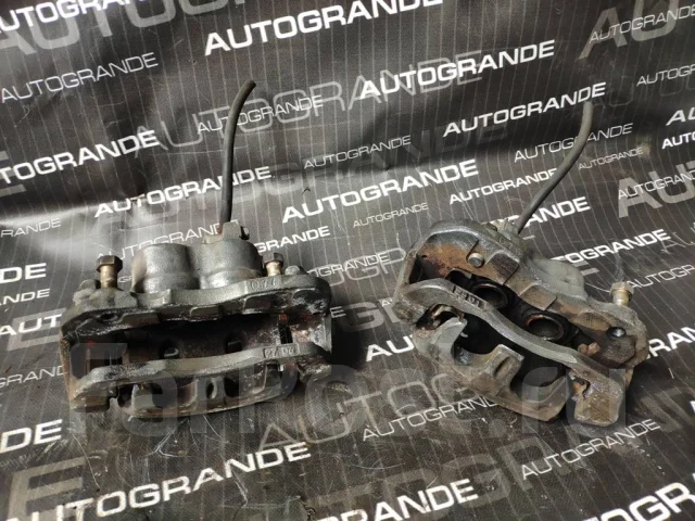 �������� �������� Mitsubishi Delica MR205260, MR205261 ����
