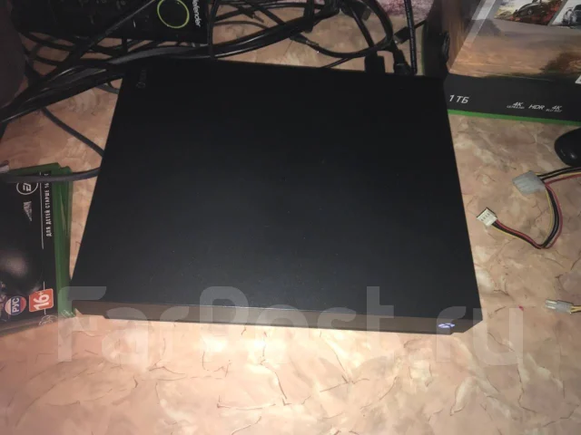 Microsoft Xbox One X ����
