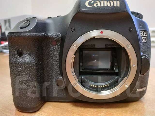 Canon EOS 5D Mark III ����