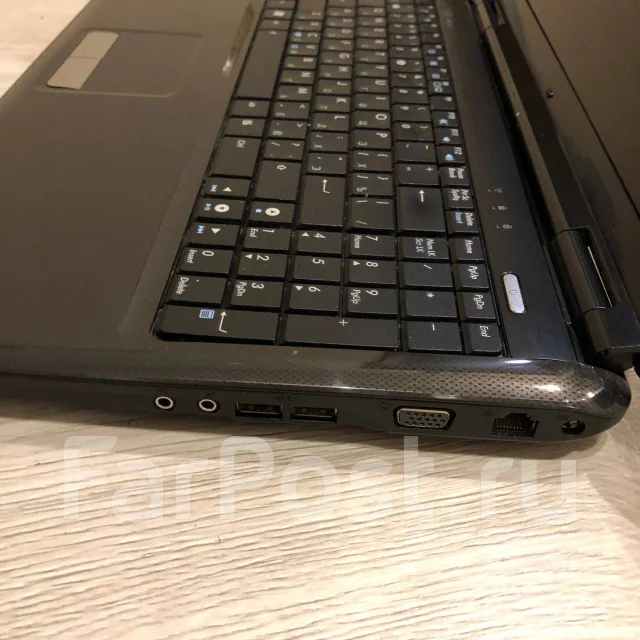 Asus K50AB. 15", 2,3����, ���� 300���, WiFi: 1, Bluetooth: 1 ����