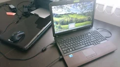 Samsung R540. 15.6", 2,5����, ��� 4 ��, ���� 280���, WiFi: 1, Bluetooth: 1, ����������� �� 1��. ����