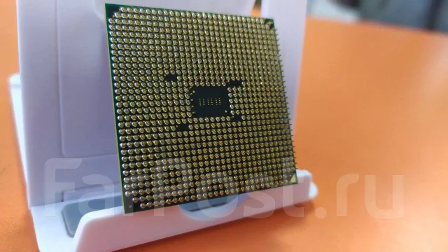 AMD Athlon X4 ����