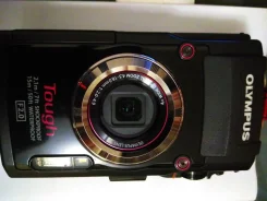 Olympus Tough TG-3. 10 - 14.9 ��, ���: 4� ����