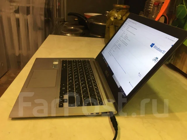 Asus ZenBook Prime UX31A. 13.1", 1,7����, ��� 4 ��, ���� 128���, WiFi: 1, Bluetooth: 1, ����������� �� 5��. ����