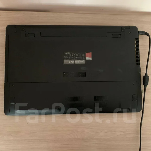 Asus X550CA. 15.6", 1,8����, ��� 4 ��, ���� 500���, WiFi: 1, Bluetooth: 1 ����