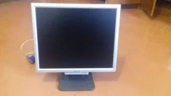 Acer. 17" ����