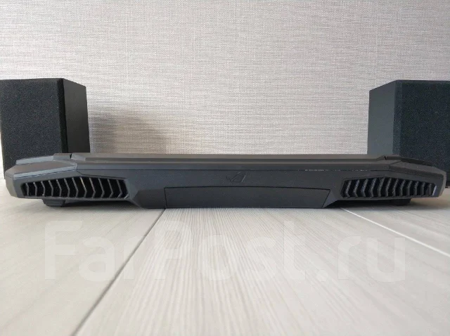 Asus ROG G750JX. 17", 2,4����, ��� 16 ��, ���� 1 000���, WiFi: 1, Bluetooth: 1, ����������� �� 4��. ����