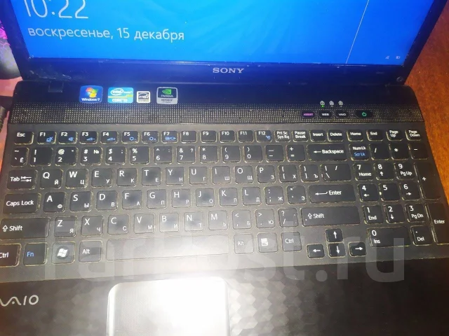 Sony VAIO PCG-71812V. 15.6", 2,3����, ��� 2048 ��, ���� 320���, WiFi: 1, Bluetooth: 1 ����