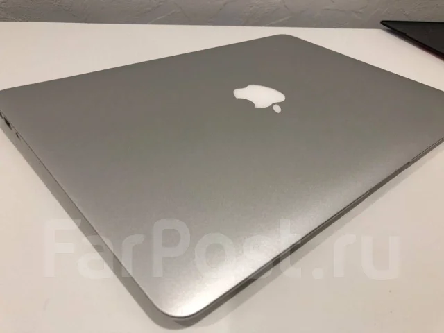 Apple MacBook Air 13 2013 Mid MD760. 13", 1,3����, ��� 64 �� � ������, ���� 128���, WiFi: 1, Bluetooth: 1, ����������� �� 10��. ����