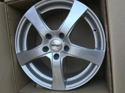 Dezent RE. 7.0x17", 5x115, ET43, �� 70,2���. ����