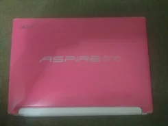 Acer Aspire One Happy. ��� 4 ��, WiFi, Bluetooth