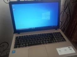 Asus VivoBook Max. 15.6", 2,5����, ��� 4 ��, ���� 500���, WiFi, Bluetooth, ����������� �� 4��.