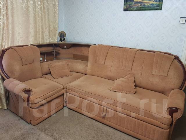 Угловой диван с баром и подсветкой + Кресло, б/у, в наличии. Цена: 38 000₽в Комсомольске-на-Амуре