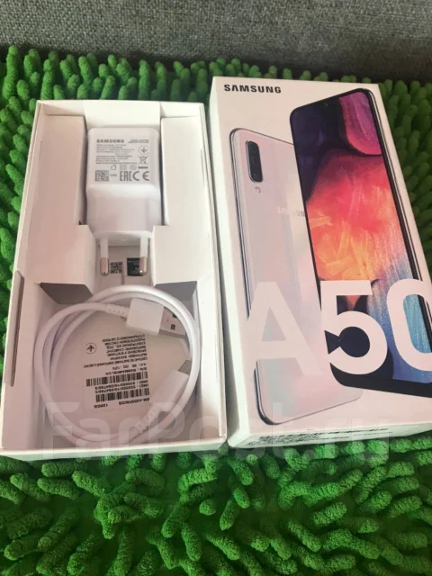 Samsung Galaxy A50. ����� ����