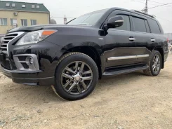 Lexus LX570. �������, 4wd, 5.7 (367��.�.), ������, 190 000����. �� ����