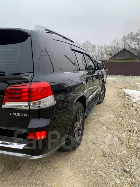 Lexus LX570. �������, 4wd, 5.7 (367��.�.), ������, 190 000����. �� ����
