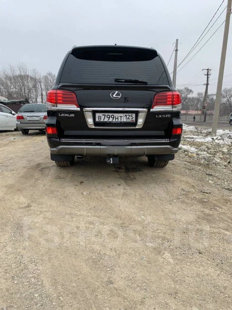 Lexus LX570. �������, 4wd, 5.7 (367��.�.), ������, 190 000����. �� ����