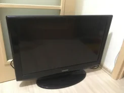 Samsung LE32R81B. LED ����