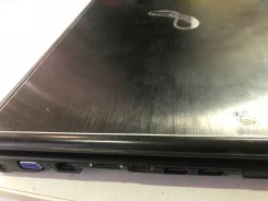 Roverbook. 15.4", ��� 2048 ��, WiFi, Bluetooth ����