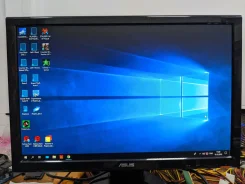 Asus. 19"