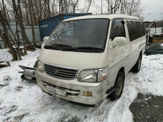 Hiace 2000 hot sale model