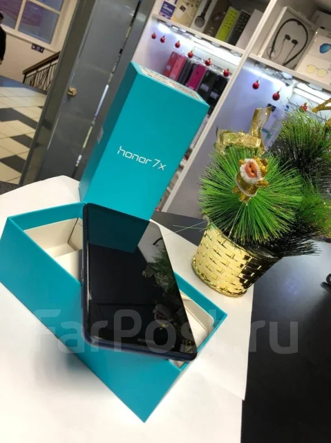 Honor 7X. �/�, ����� ����