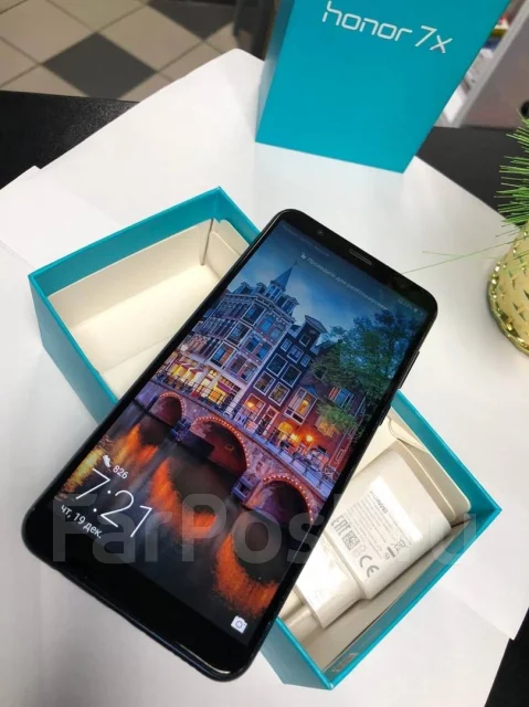 Honor 7X. �/�, ����� ����