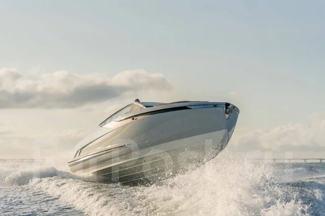 Fairline. ����� 9,99��., ��������� ������������, 860��.�., ������. ��� ����� �� ������������ ����