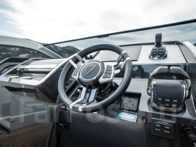 Fairline. ����� 9,99��., ��������� ������������, 860��.�., ������. ��� ����� �� ������������ ����