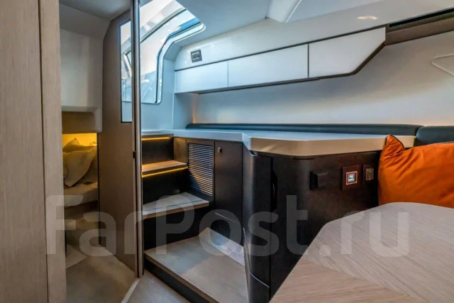 Fairline. ����� 9,99��., ��������� ������������, 860��.�., ������. ��� ����� �� ������������ ����