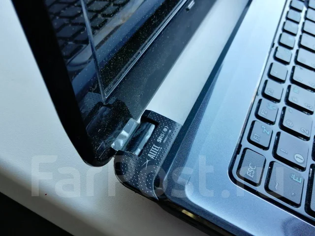 Asus A42F. 14", 2,2����, ��� 4 ��, ���� 320���, WiFi: 1, ����������� �� 1��. ����