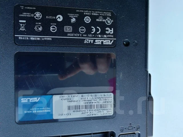 Asus A42F. 14", 2,2����, ��� 4 ��, ���� 320���, WiFi: 1, ����������� �� 1��. ����
