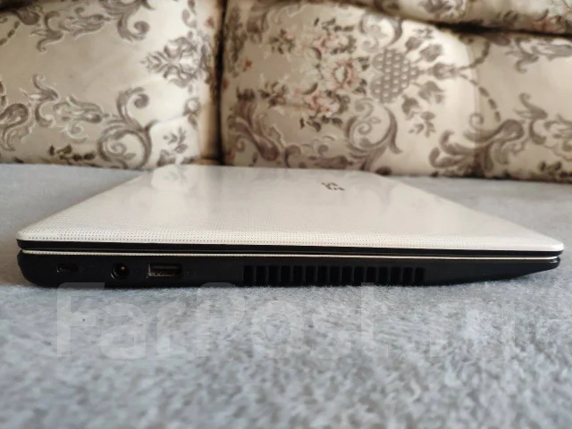 Asus X401A. 14", 1 700����, ��� 8 ��, ���� 240���, WiFi: 1, Bluetooth: 1, ����������� �� 3��. ����