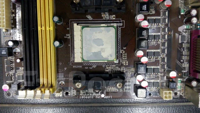 Socket AM2+ ����