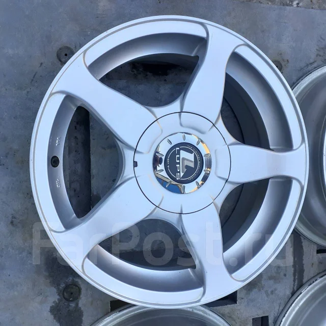 Topy Lups. 5.5x15", 4x100, ET35, �� 67���. ����
