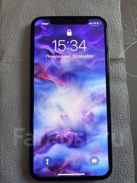 Apple iPhone X. �/�, �����, 4G LTE ����