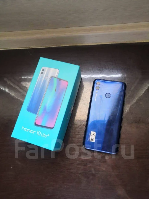 Honor 10 lite. �/�, �����, 3G, 4G LTE, NFC ����