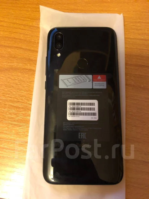 Xiaomi Redmi 7. �����, ������, 4G LTE, Dual-SIM ����
