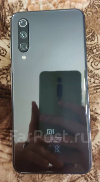 Xiaomi Mi9 SE. �/�, ������, 3G, 4G LTE, Dual-SIM, NFC ����