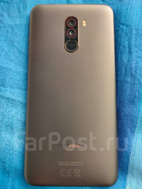 Xiaomi Pocophone F1. �/�, ������, 4G LTE, Dual-SIM ����