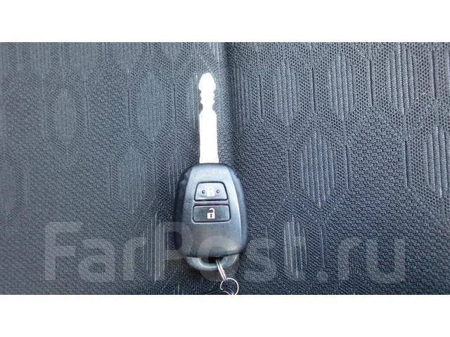 Toyota Ractis. ��������, 4wd, 1.5 (103��.�.), ������, �/�. ��� ����� �� ������� ����