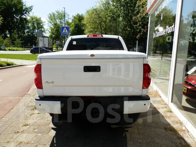 Toyota Tundra. �������, 4wd, 5.7 (381��.�.), ������, 2 600����. ��, �/�. ��� ����� �� ������������ ����